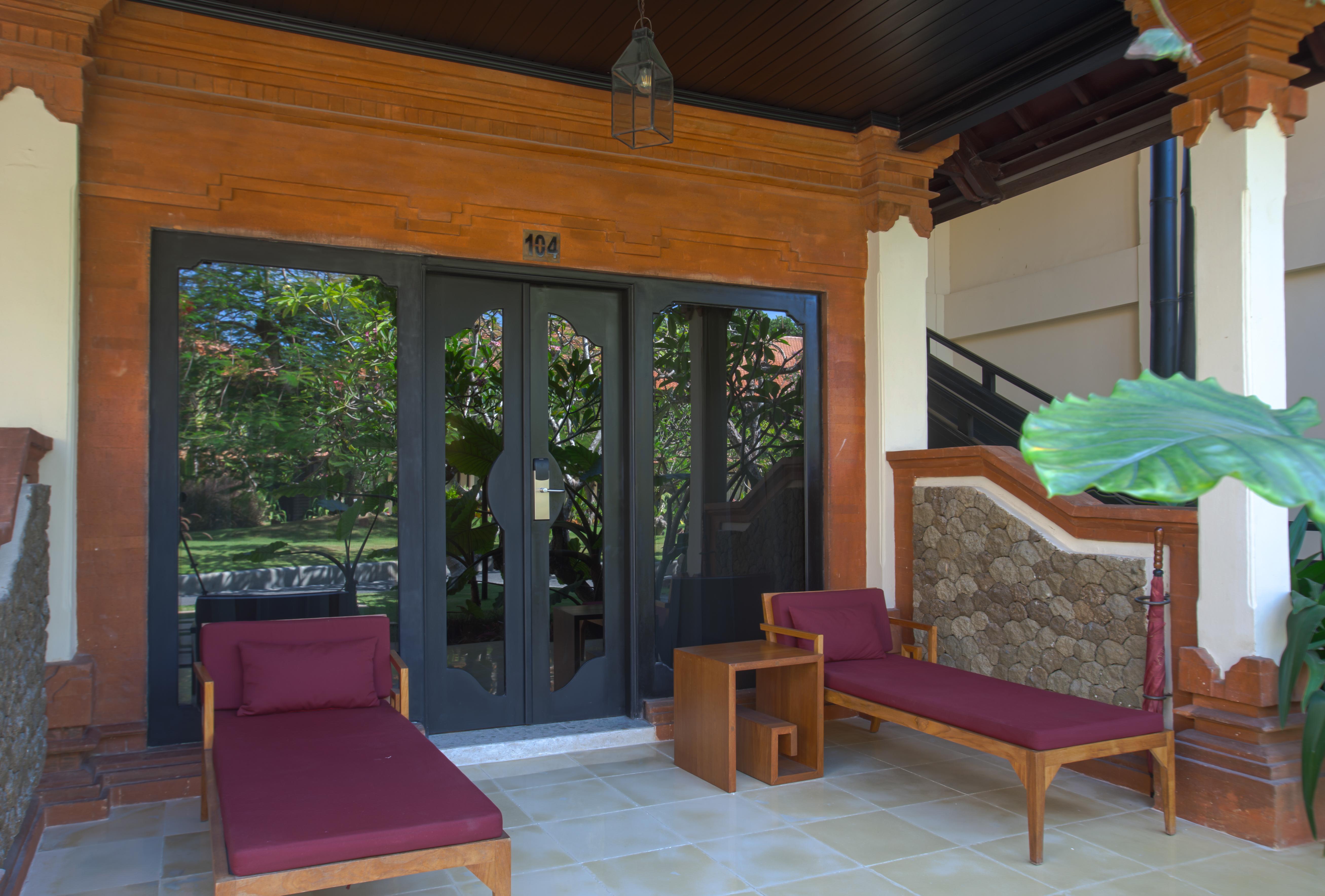 صدارة بوتيك بيتش ريزورت نوسا دوا المظهر الخارجي الصورة A view of the lobby