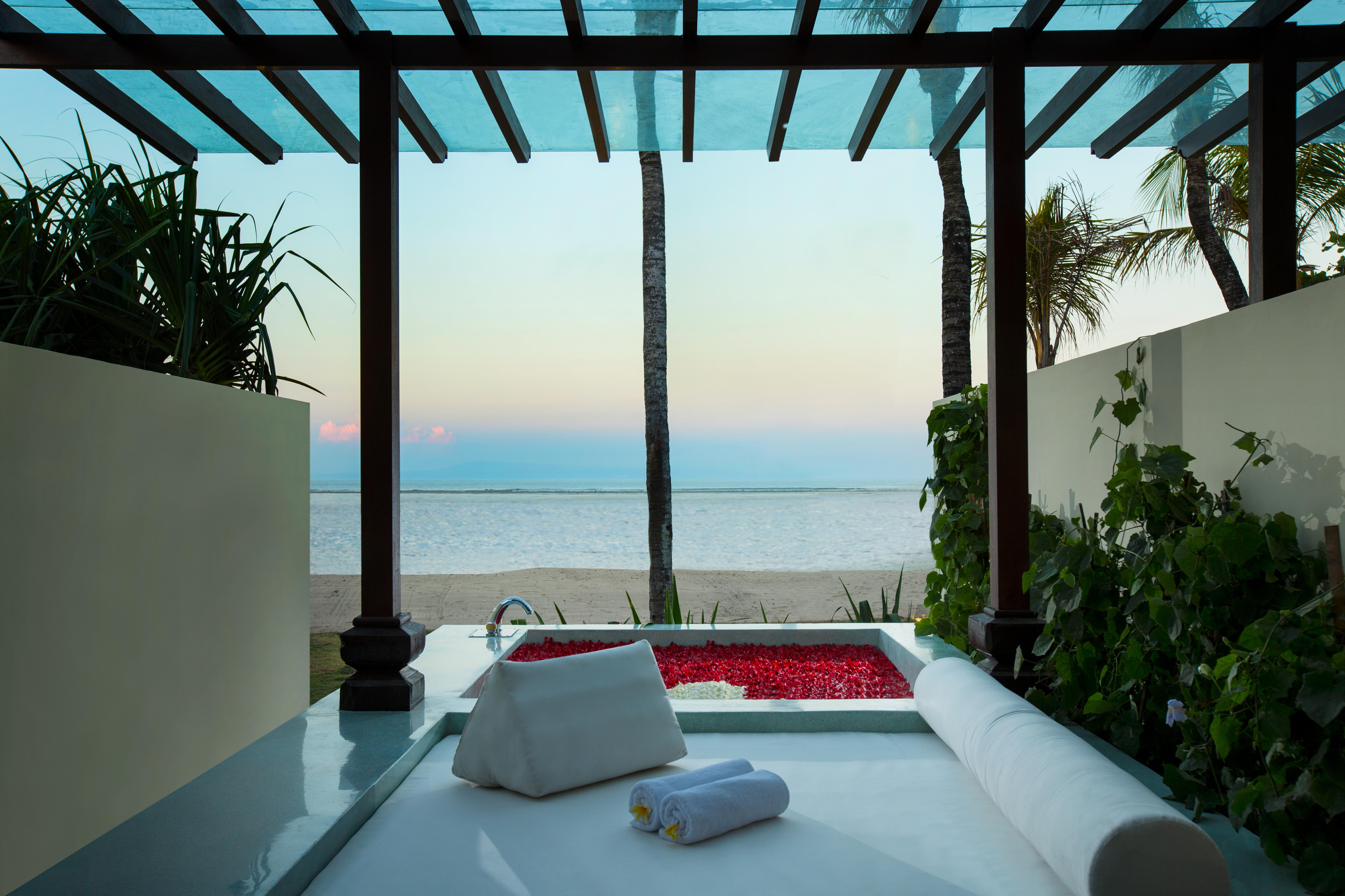 صدارة بوتيك بيتش ريزورت نوسا دوا المظهر الخارجي الصورة The Beachfront Spa at The Oberoi, Mumbai