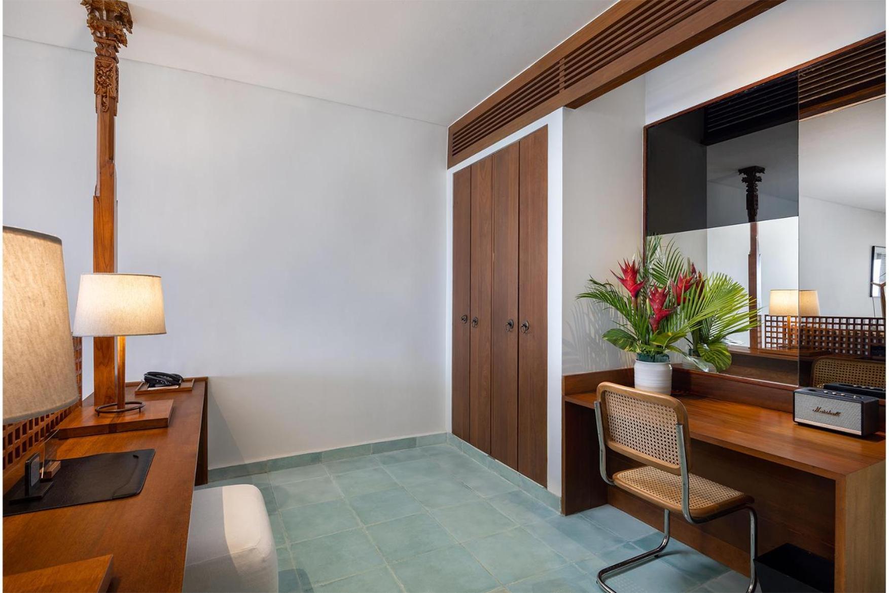 صدارة بوتيك بيتش ريزورت نوسا دوا المظهر الخارجي الصورة A room at the hotel